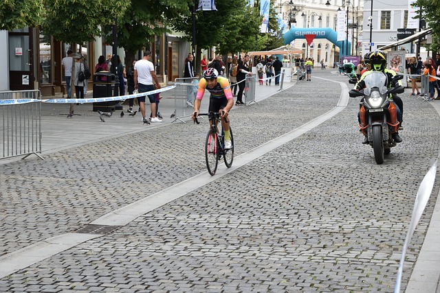 他们面对的 他们面对的