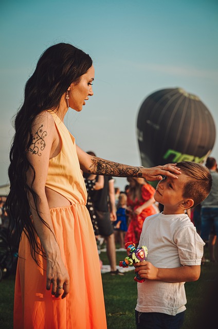 尤其是在中 尤其是在中